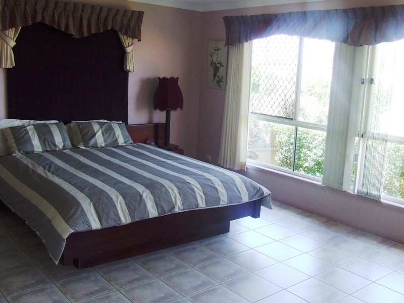 215 Endeavour Drive, Banksia Beach QLD 4507