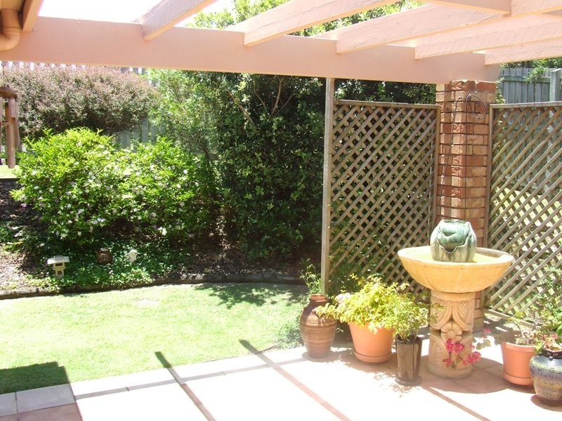 215 Endeavour Drive, Banksia Beach QLD 4507