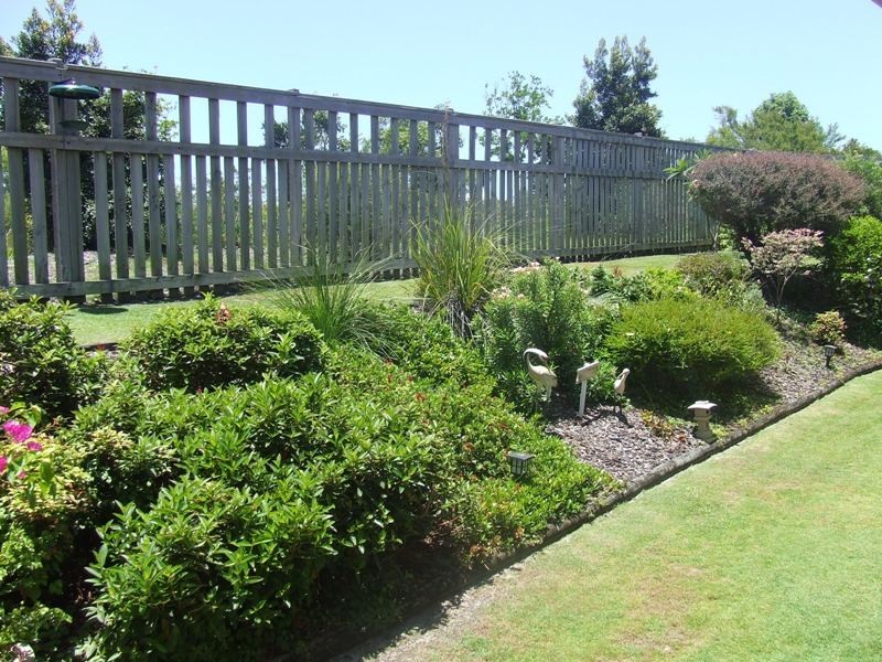 215 Endeavour Drive, Banksia Beach QLD 4507