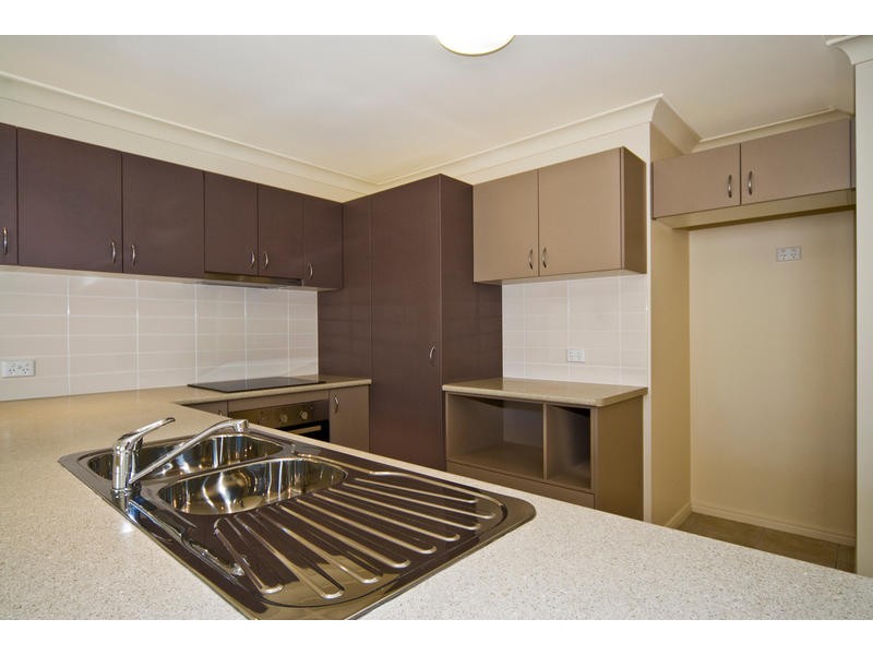 3/33 Cotterill Av, Bongaree QLD 4507