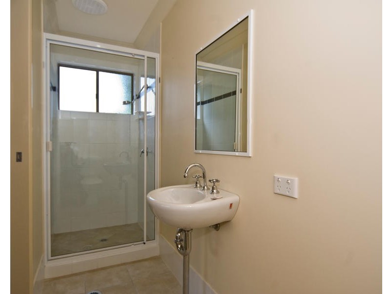 3/33 Cotterill Av, Bongaree QLD 4507