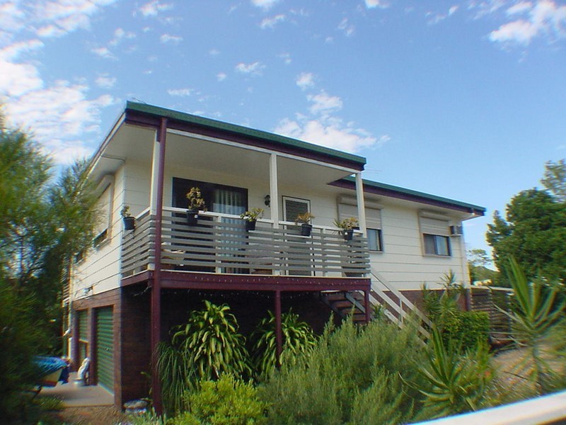 9 Fiona Street, Beachmere QLD 4510