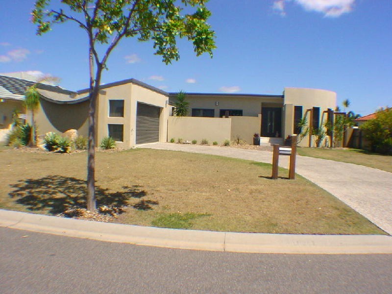 39 Kakadu Circuit, Banksia Beach QLD 4507