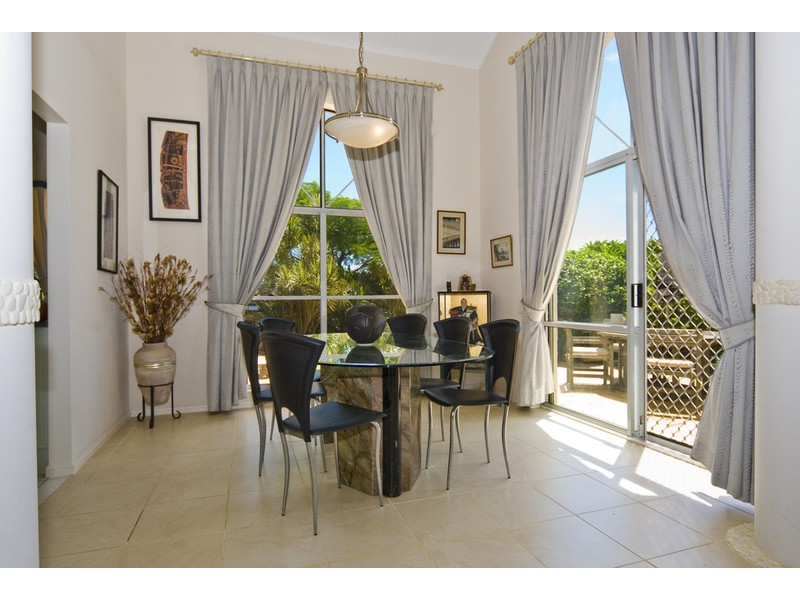 11 Daniel Place, Banksia Beach QLD 4507