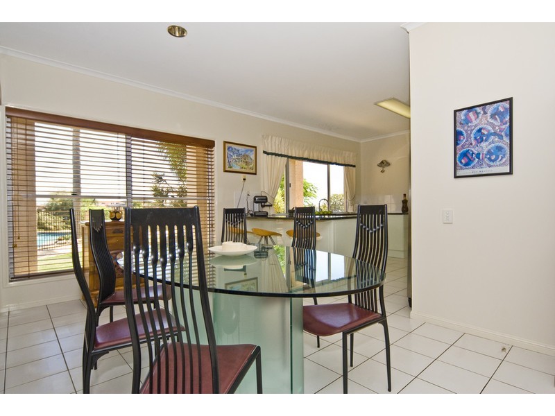 11 Daniel Place, Banksia Beach QLD 4507