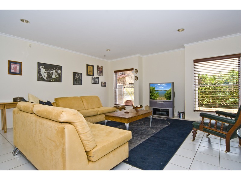 11 Daniel Place, Banksia Beach QLD 4507