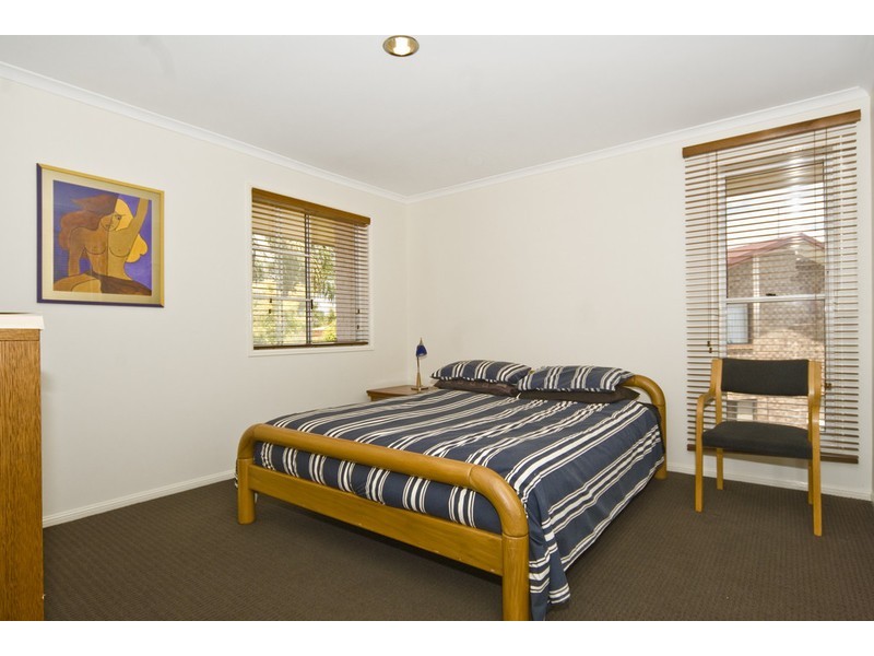 11 Daniel Place, Banksia Beach QLD 4507