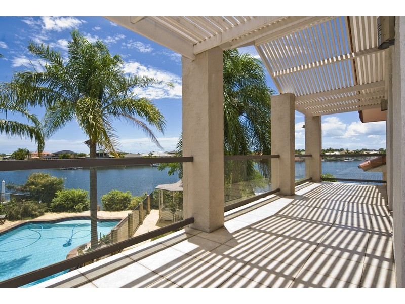 11 Daniel Place, Banksia Beach QLD 4507
