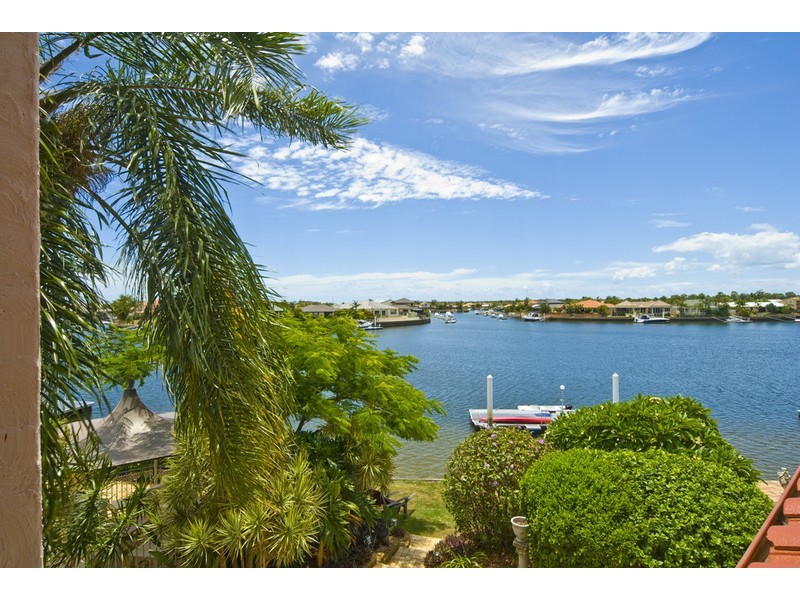 11 Daniel Place, Banksia Beach QLD 4507