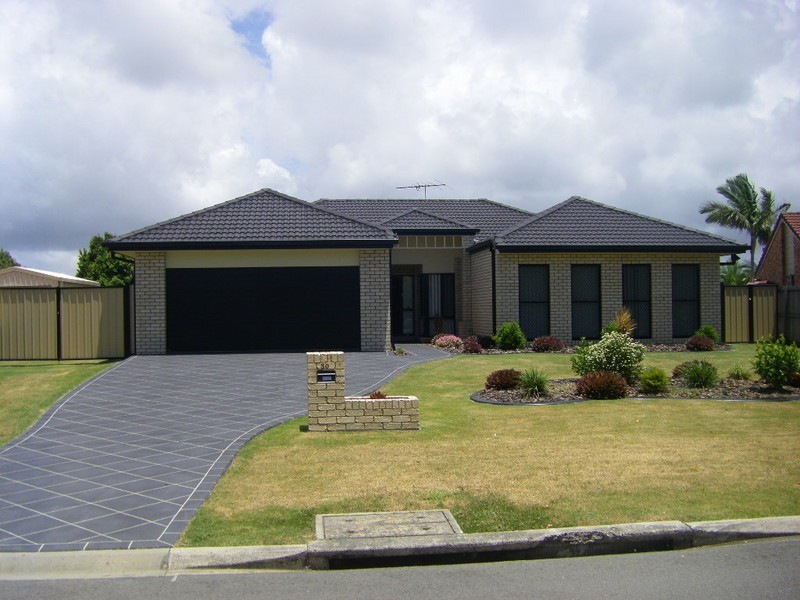 30 Topsail Circuit, Banksia Beach QLD 4507