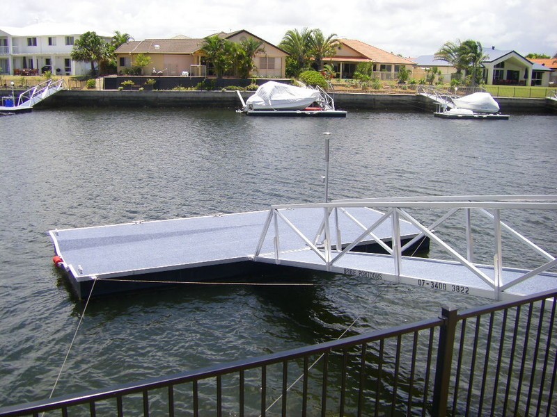 30 Topsail Circuit, Banksia Beach QLD 4507