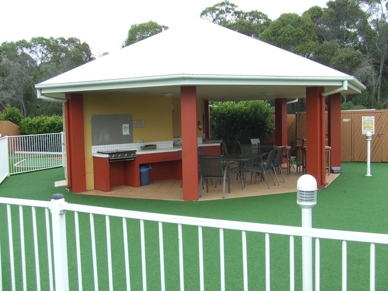 9-5 Links Avenue, Woorim QLD 4507