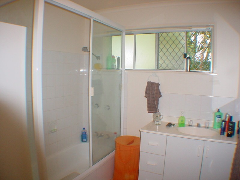 9 Ranald Avenue, Ningi QLD 4511