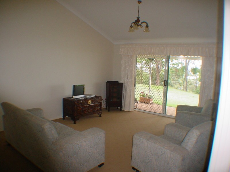 12 Howard Court, Sandstone Point QLD 4511