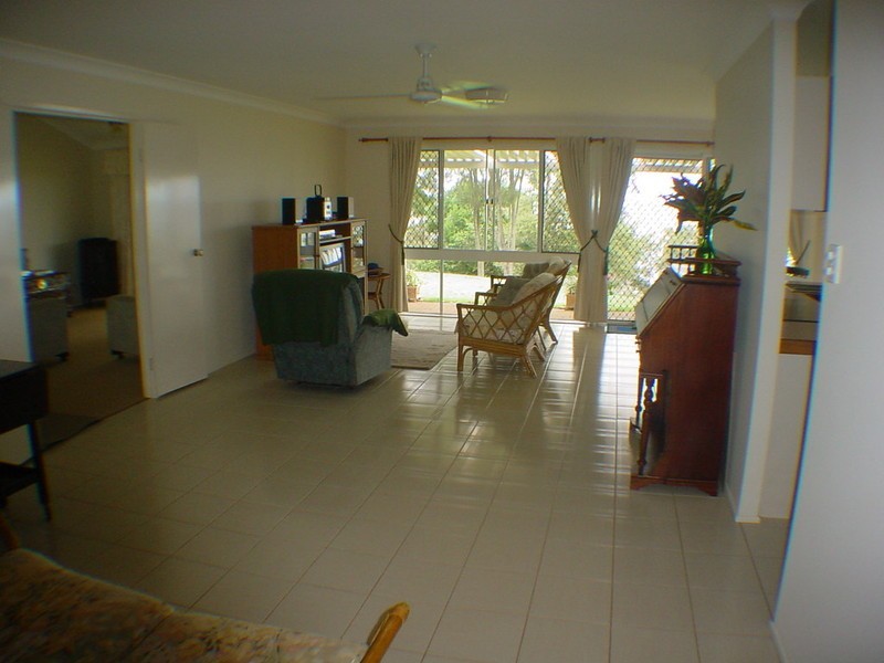 12 Howard Court, Sandstone Point QLD 4511