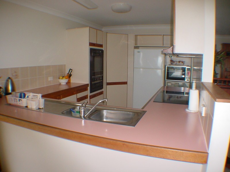 12 Howard Court, Sandstone Point QLD 4511
