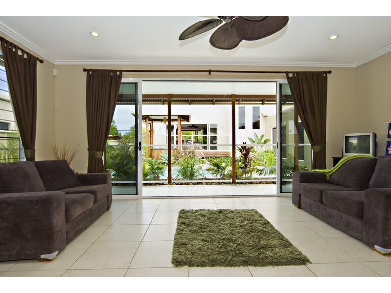 19 Seaside Drive, Banksia Beach QLD 4507