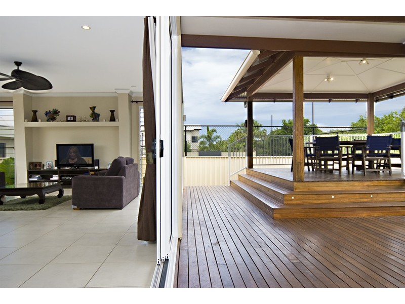 19 Seaside Drive, Banksia Beach QLD 4507