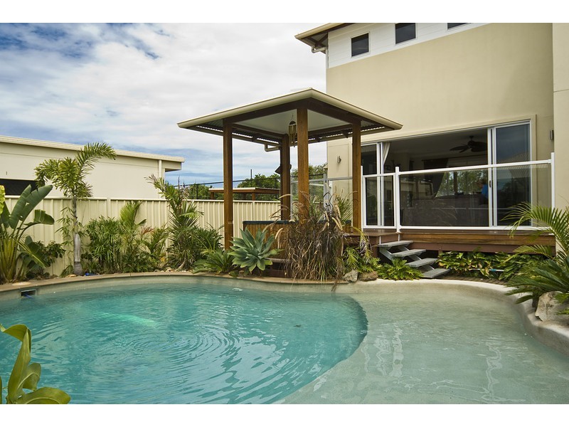 19 Seaside Drive, Banksia Beach QLD 4507