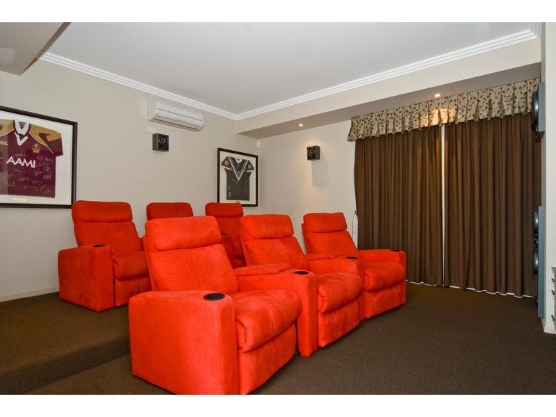 19 Seaside Drive, Banksia Beach QLD 4507