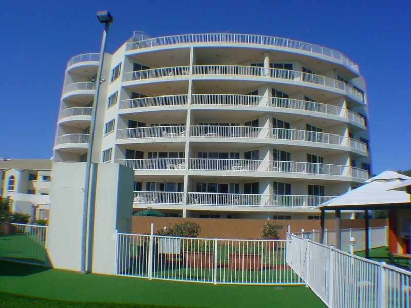 10/5 Links Avenue, Woorim QLD 4507