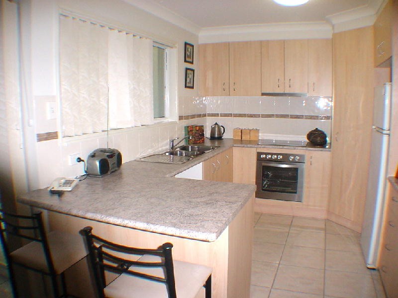 2/9 Third Avenue, Bongaree QLD 4507