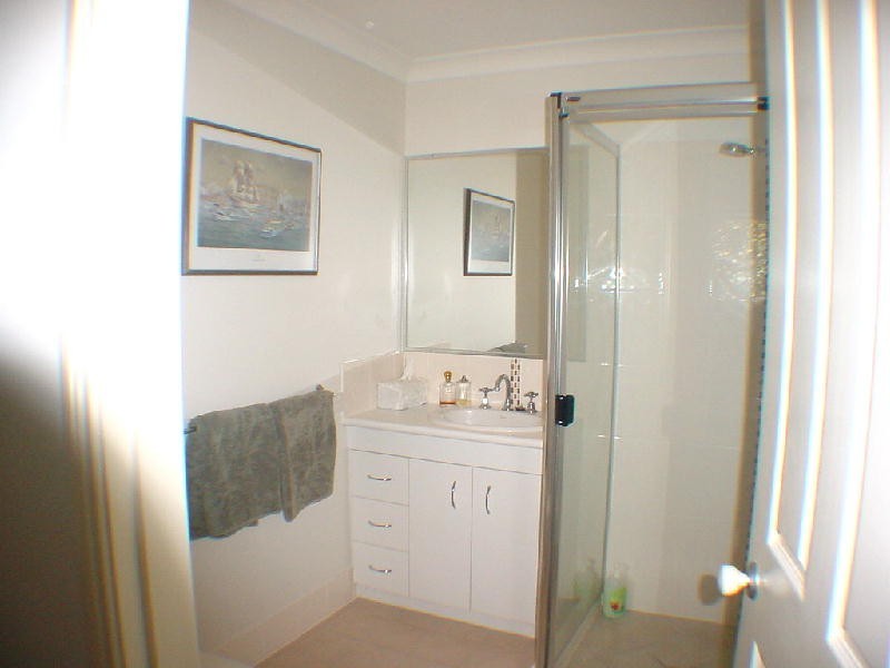 2/9 Third Avenue, Bongaree QLD 4507