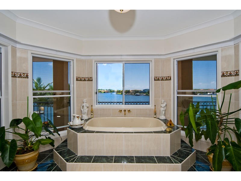 3 Norrland Court, Banksia Beach QLD 4507
