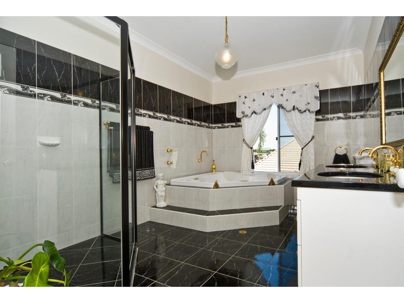 3 Norrland Court, Banksia Beach QLD 4507