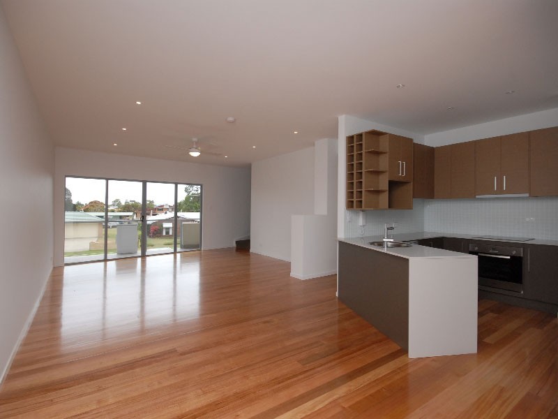 2-11 Wattle Avenue, Bongaree QLD 4507