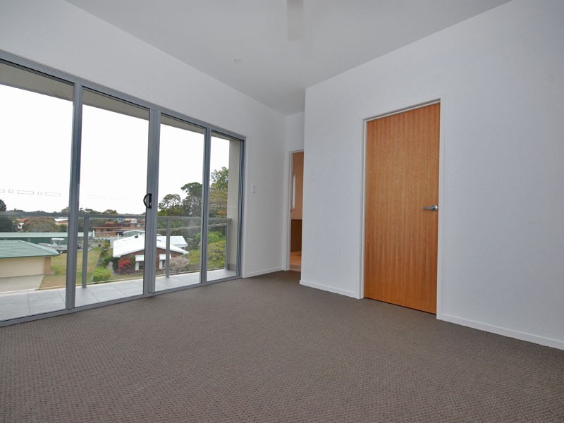 2-11 Wattle Avenue, Bongaree QLD 4507