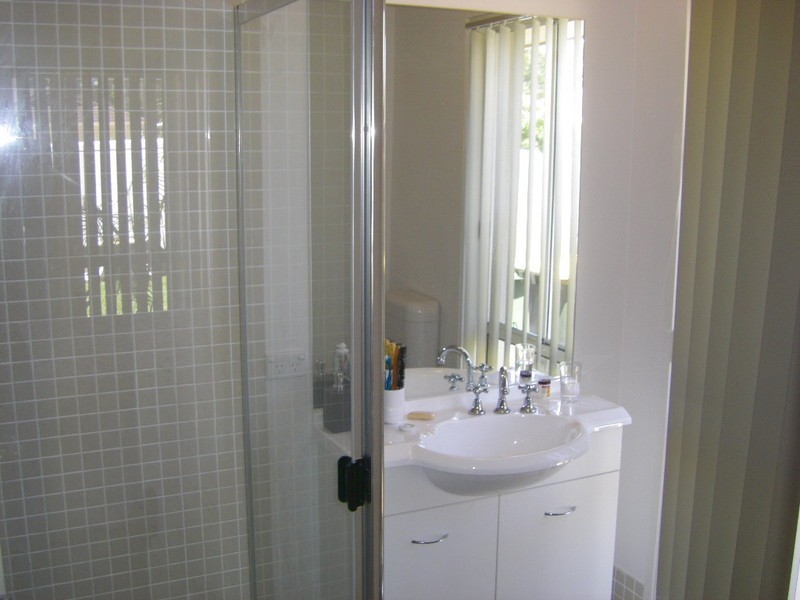 6 Pectoral Place, Banksia Beach QLD 4507