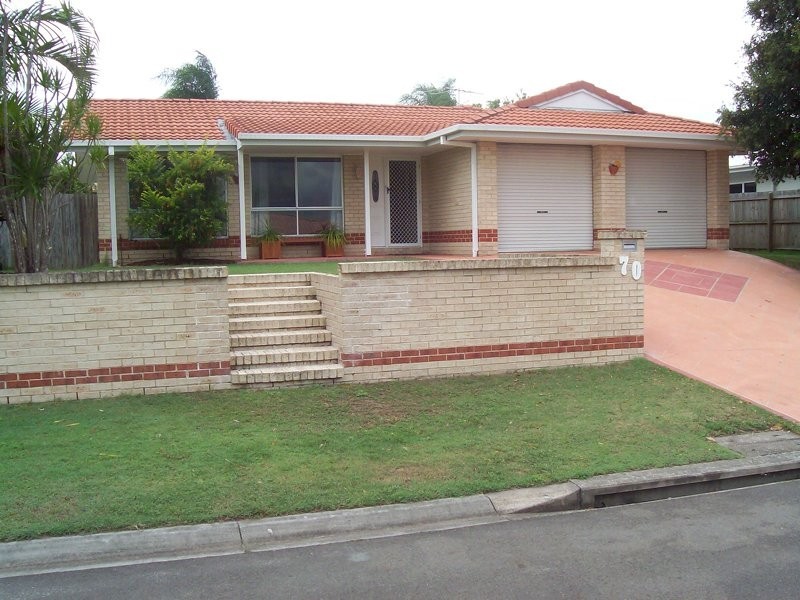 70 Avon Avenue, Banksia Beach QLD 4507
