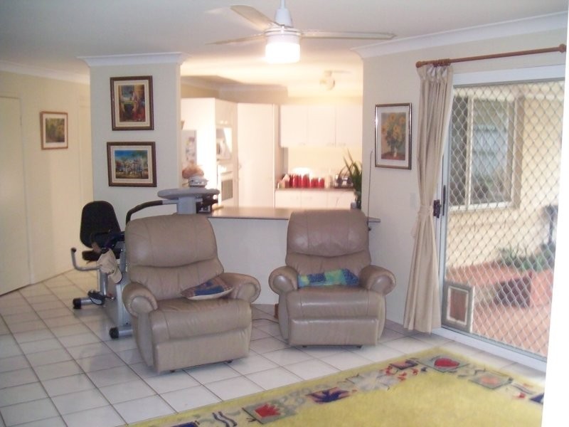 70 Avon Avenue, Banksia Beach QLD 4507