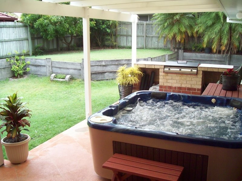 70 Avon Avenue, Banksia Beach QLD 4507
