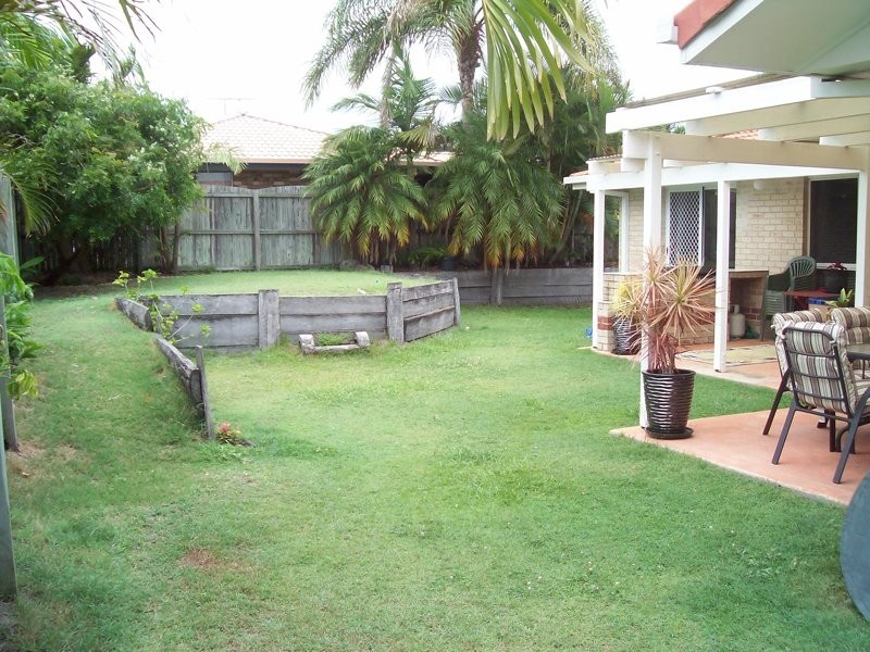 70 Avon Avenue, Banksia Beach QLD 4507