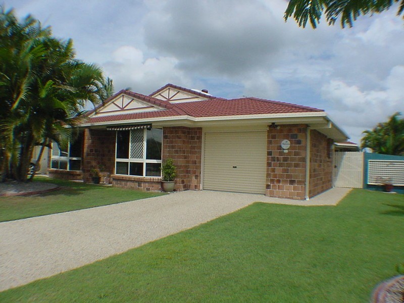 2/5 Headsail Drive, Banksia Beach QLD 4507