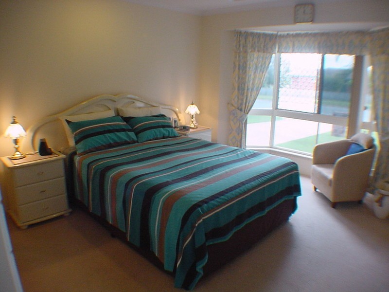 2/5 Headsail Drive, Banksia Beach QLD 4507