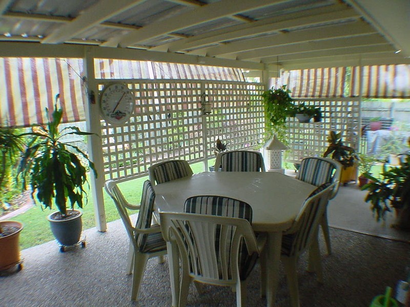 2/5 Headsail Drive, Banksia Beach QLD 4507