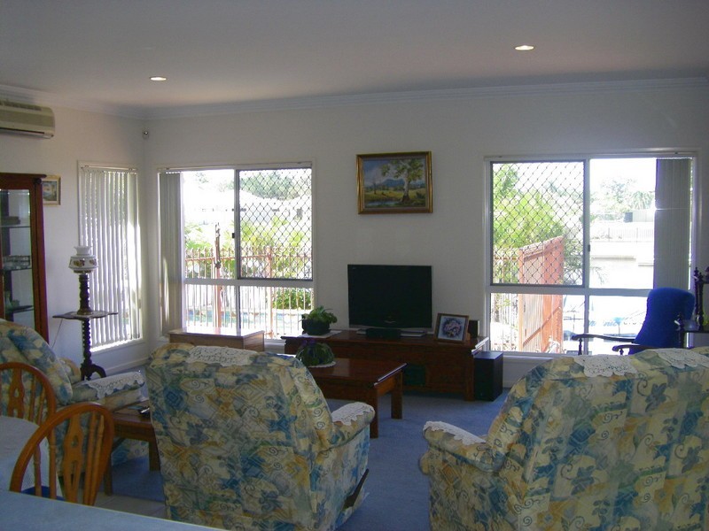 110 Kangaroo Avenue, Bongaree QLD 4507