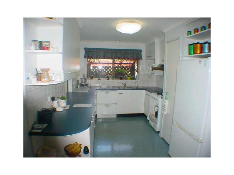 88 Bestmann Road East, Sandstone Point QLD 4511