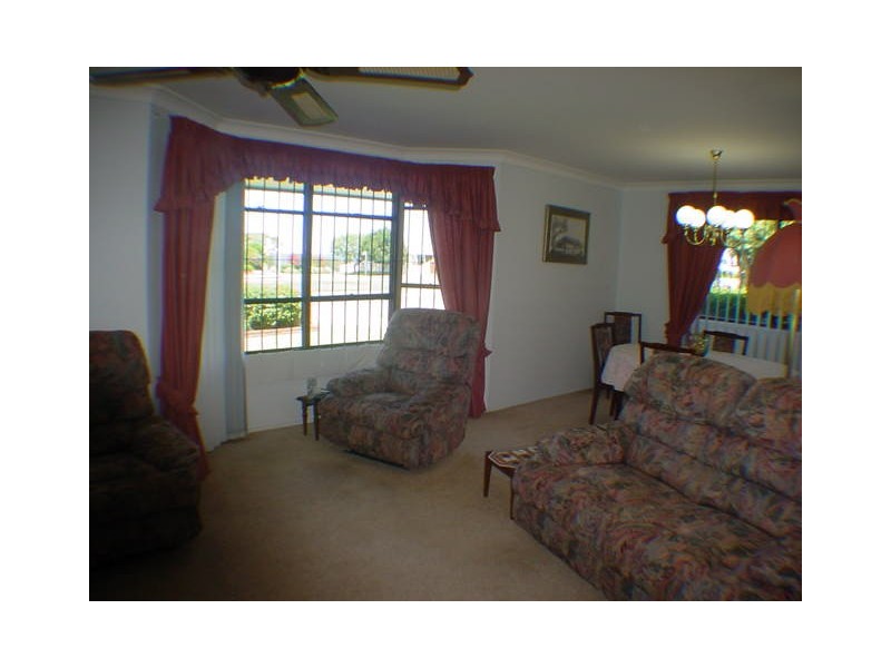 88 Bestmann Road East, Sandstone Point QLD 4511