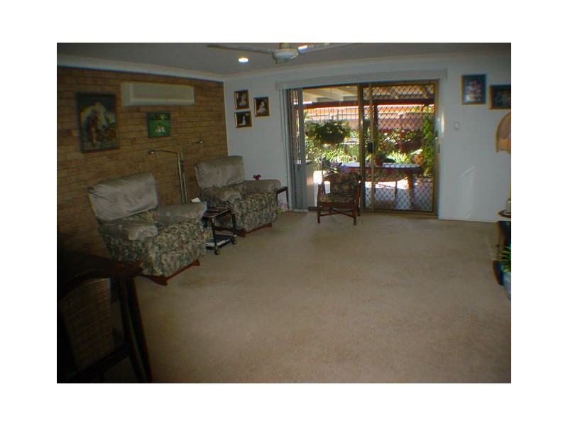 88 Bestmann Road East, Sandstone Point QLD 4511