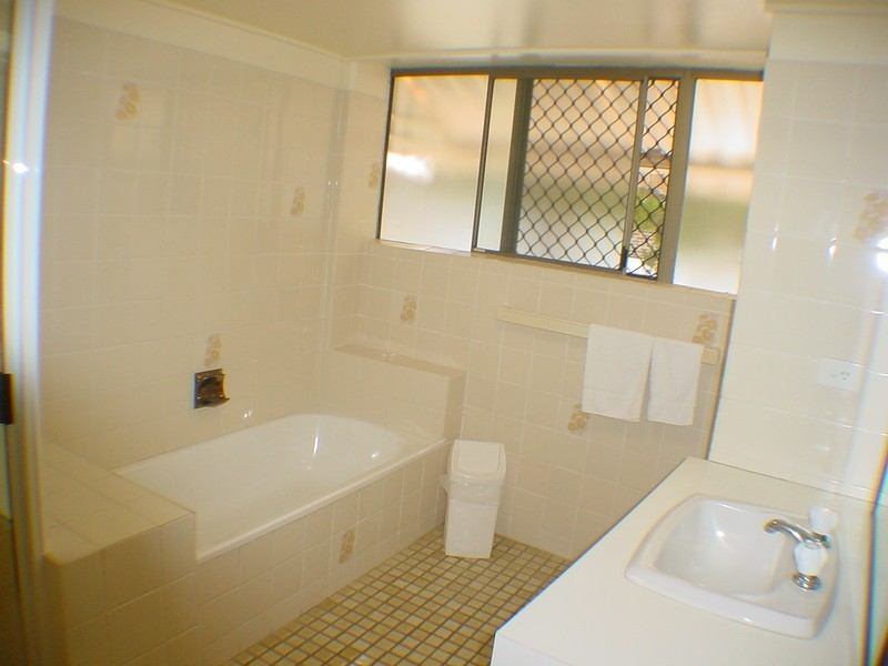 4-21 Toorbul Street, Bongaree QLD 4507