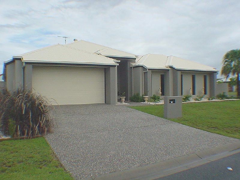 41 Teal Boulevarde, Banksia Beach QLD 4507