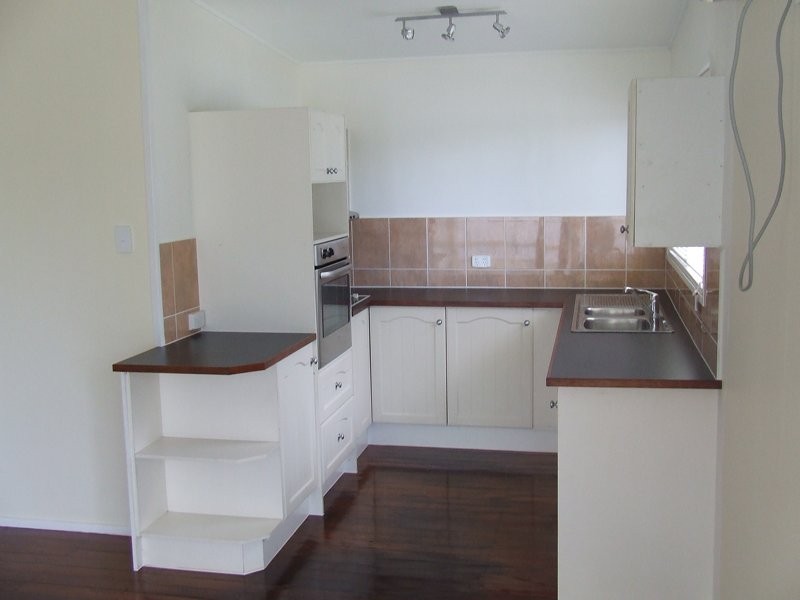 4 Beagle Avenue, Banksia Beach QLD 4507