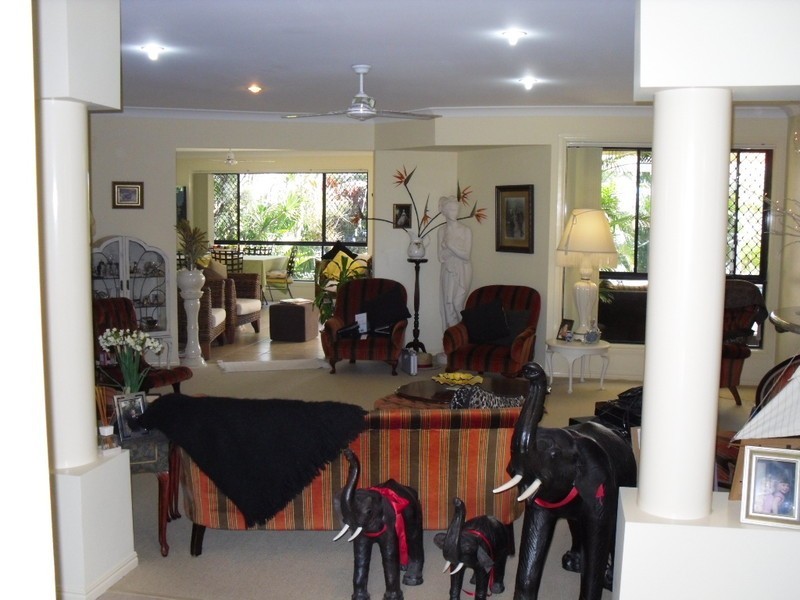 4 Trimaran Court, Banksia Beach QLD 4507