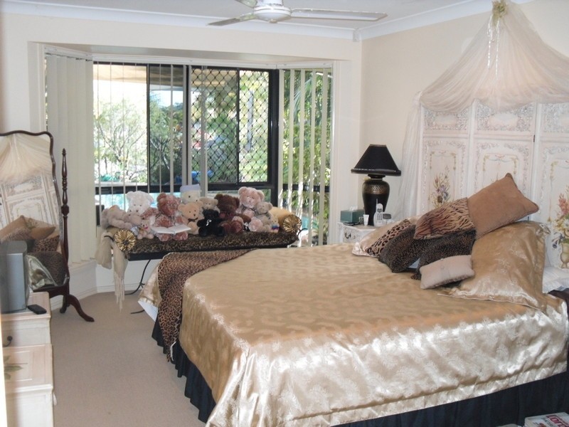 4 Trimaran Court, Banksia Beach QLD 4507