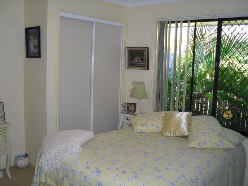 4 Trimaran Court, Banksia Beach QLD 4507