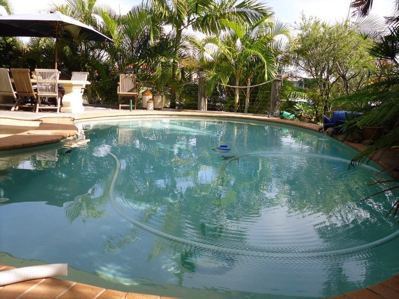 4 Trimaran Court, Banksia Beach QLD 4507